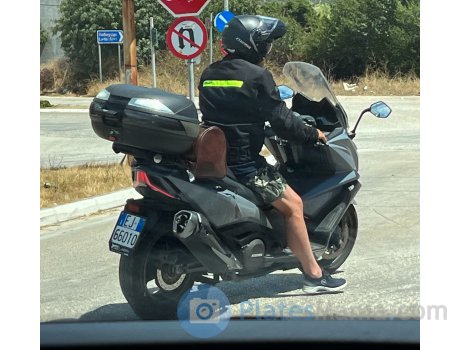 EJ 66010, Kymco AK