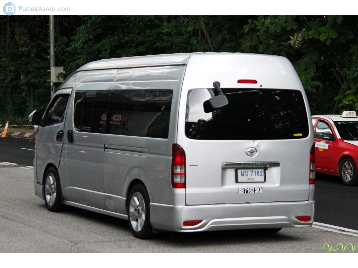 นข 7182, Toyota Commuter 1st gen (H200; TH-market), 2004–2019