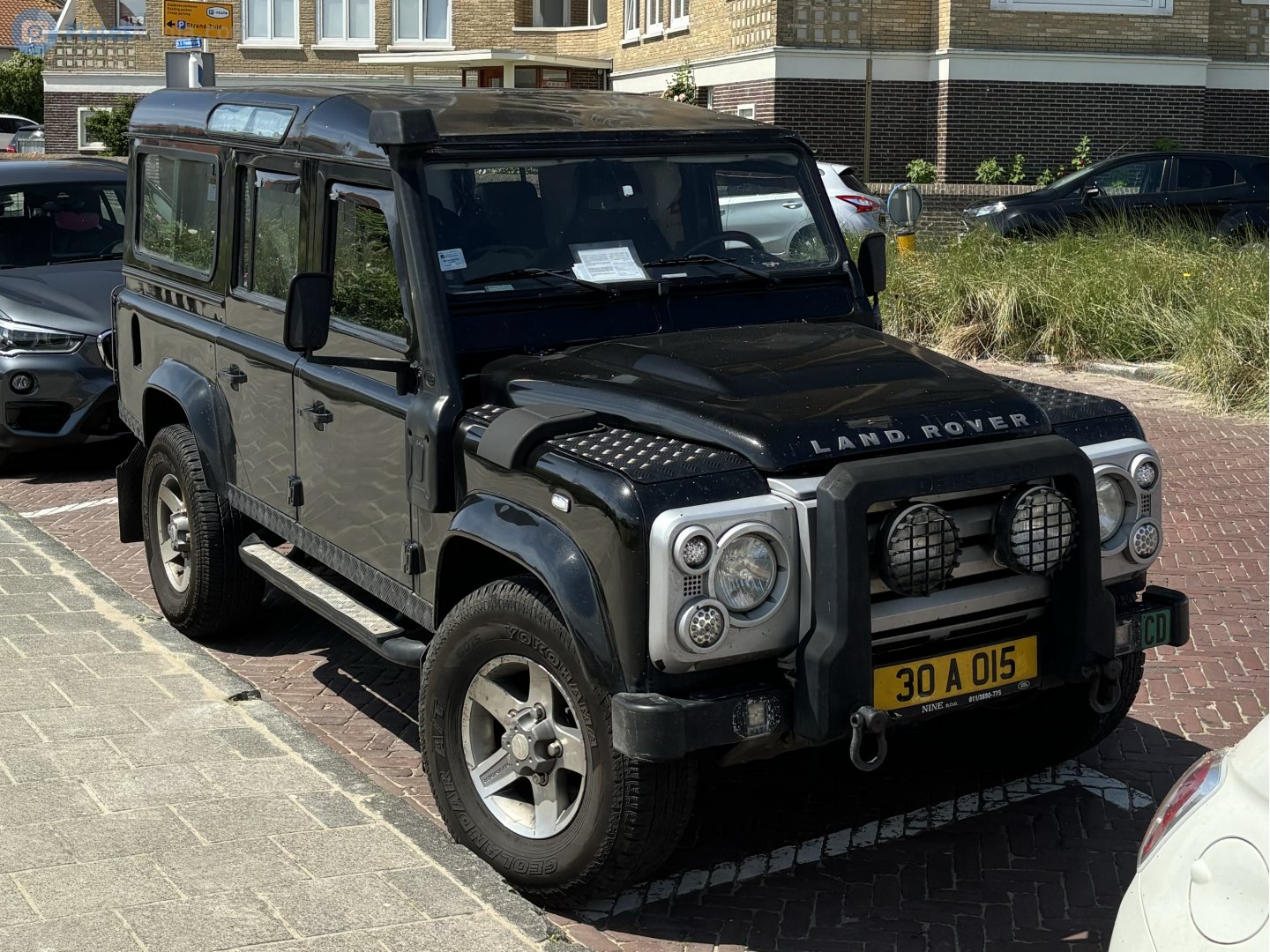 BG 30-A-015, Land Rover Defender 1st gen 110