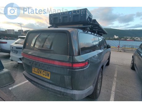 LJ24 CUW, Rivian R1S