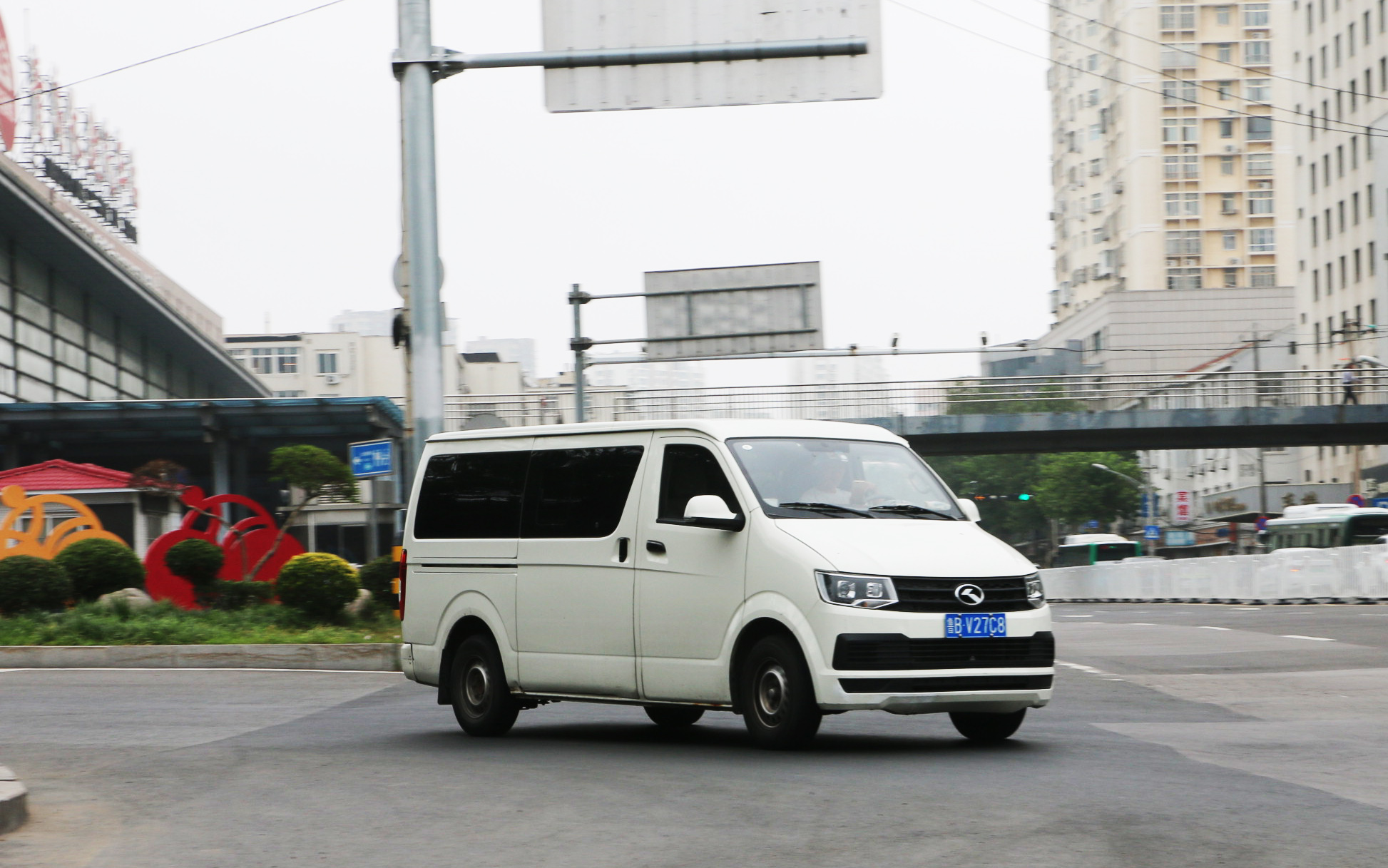 鲁B·V27C8, King Long Kairui 