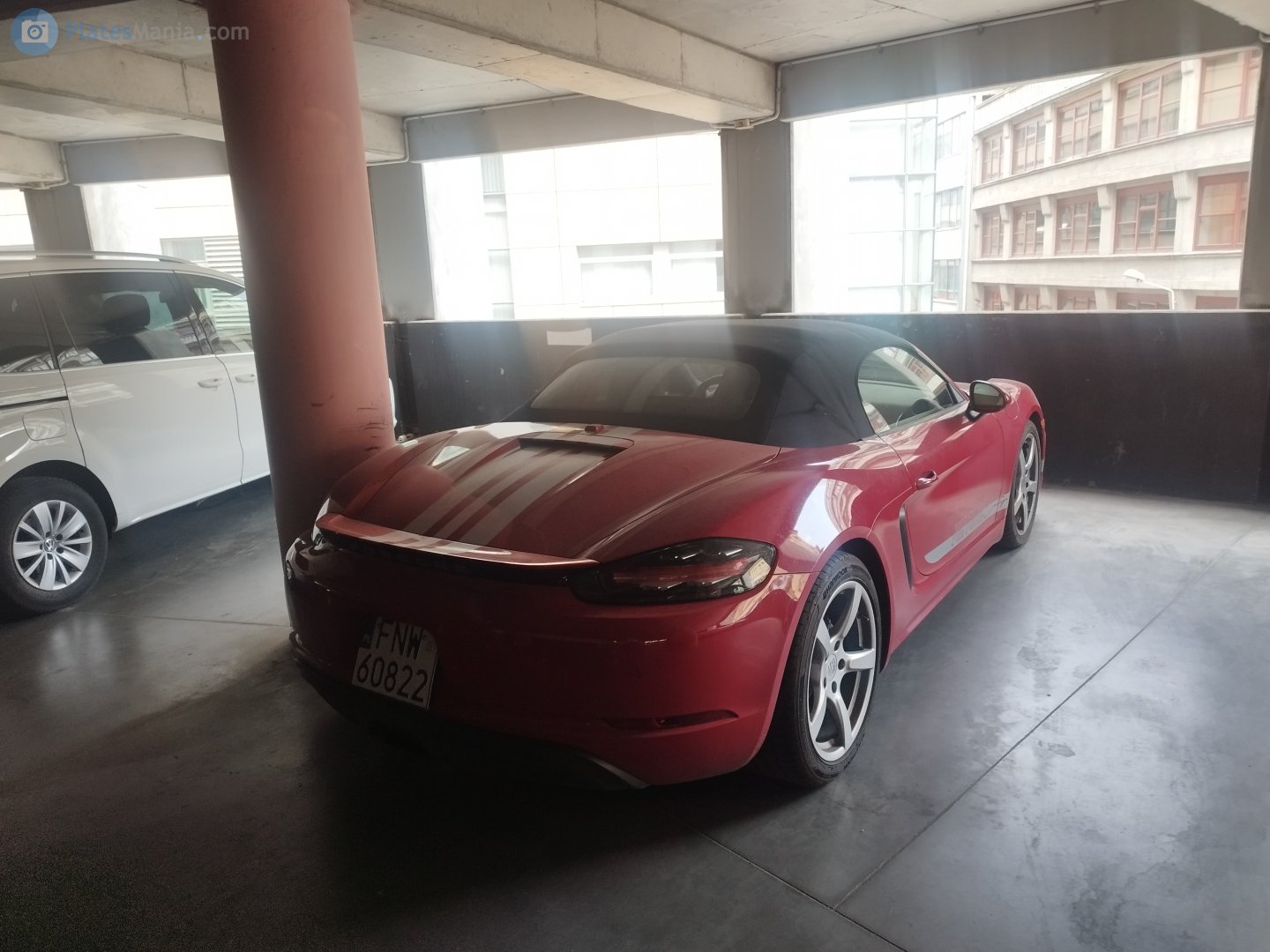 FNW 60822, Porsche Boxster 4th gen 718 Boxster (982), 2016–