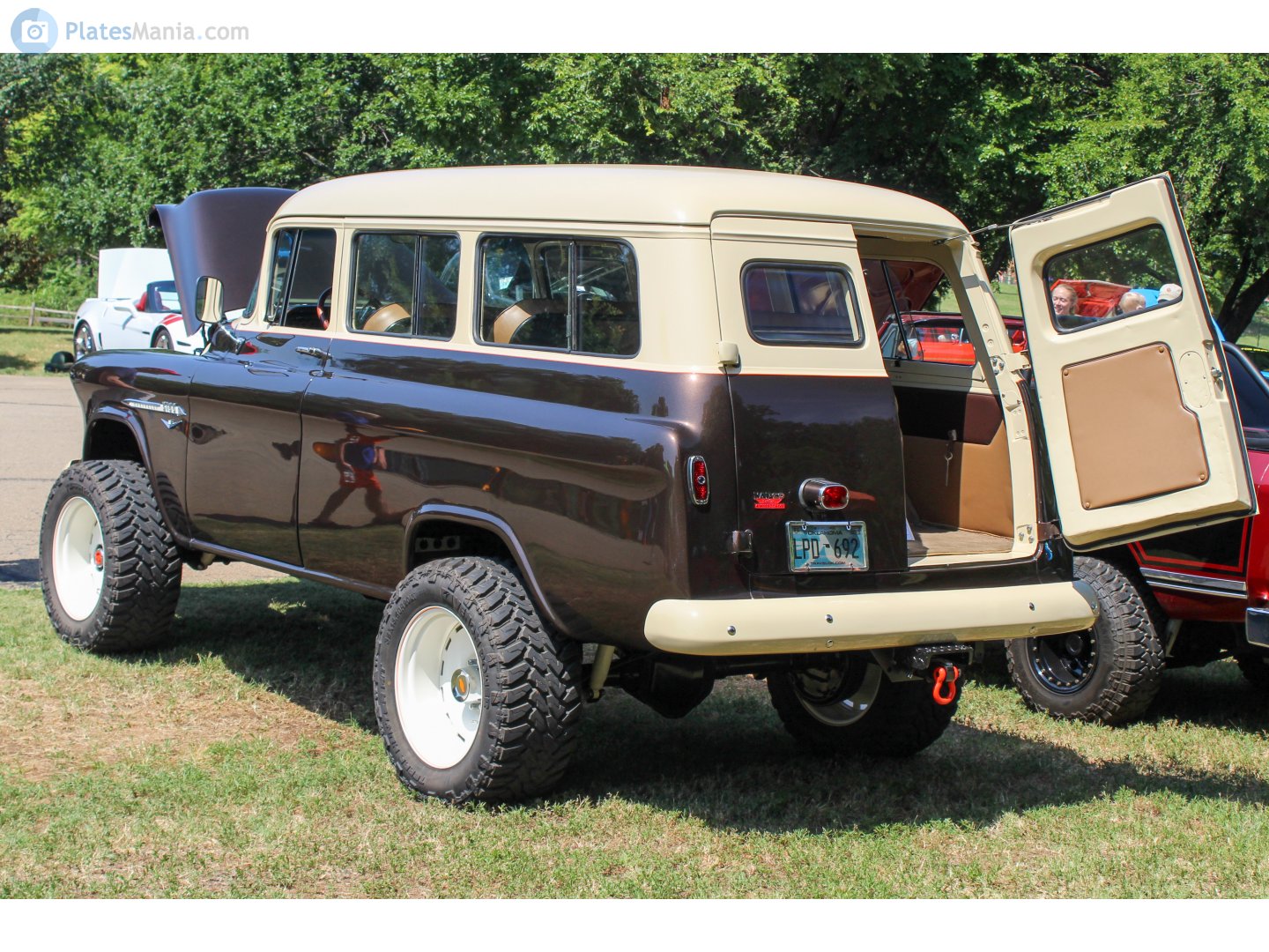 LPD-692, Chevrolet Task Force Light-Duty 3000 Carryall Suburban (A-body), 1955–1957