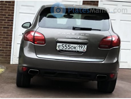 е555ок197, Porsche Cayenne