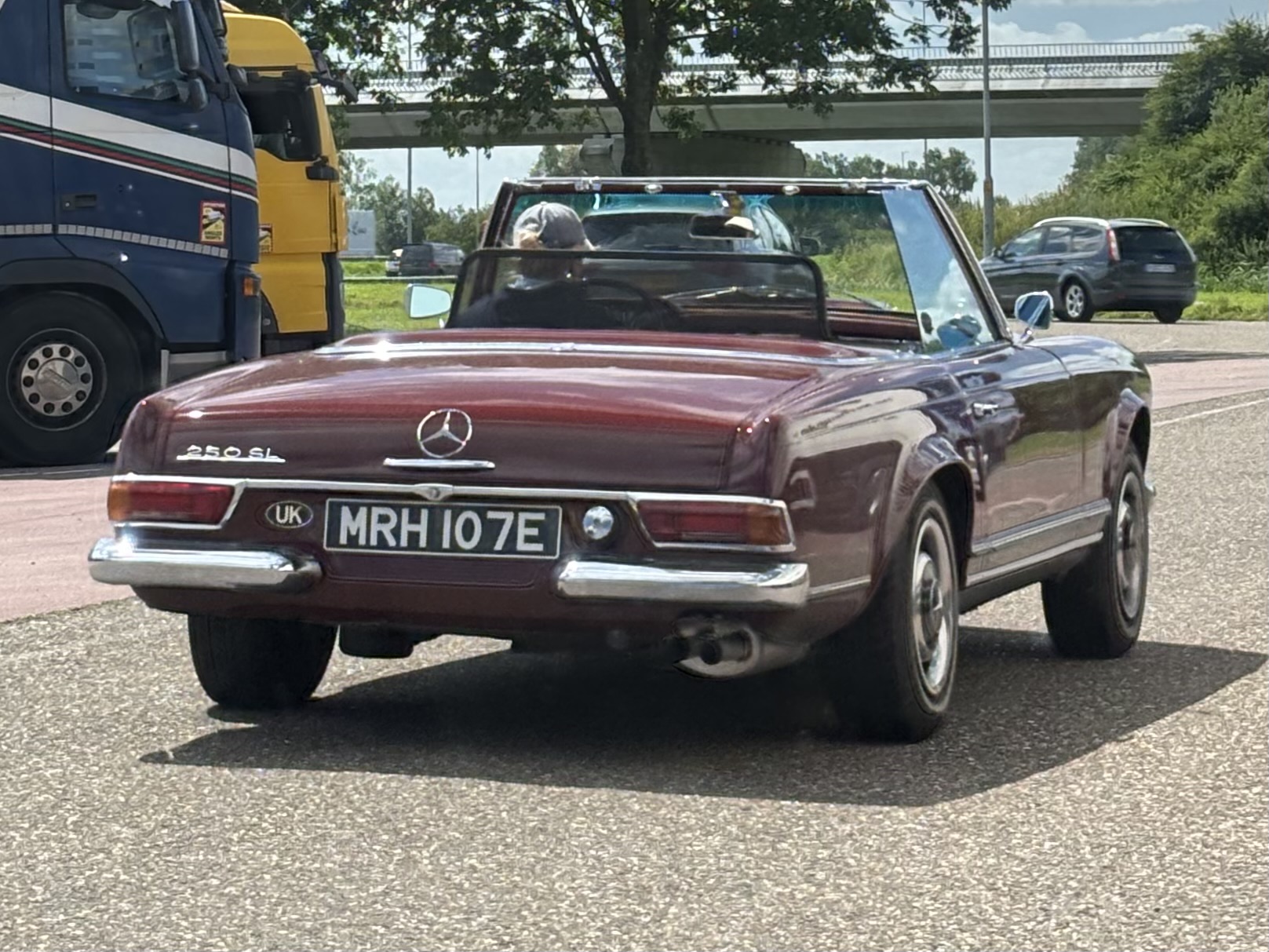 MRH107E, Mercedes-Benz SL-Klasse 2nd gen 230­–280 SL (W113), 1963–1971