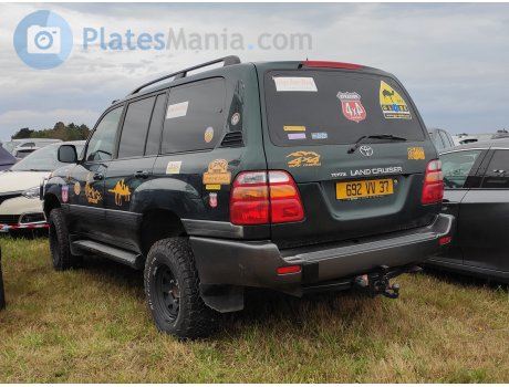 692 VV 37, Toyota Land Cruiser