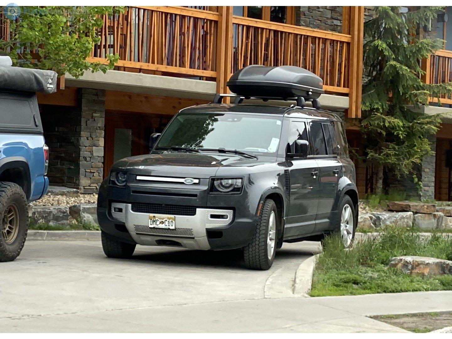 DMC-C10, Land Rover Defender 2nd gen 110