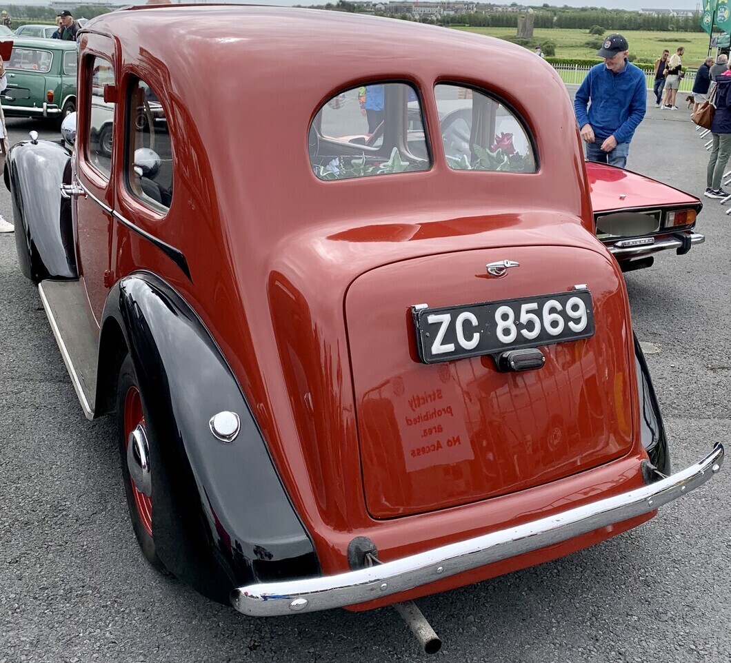 ZC8569, Austin Twelve-six 