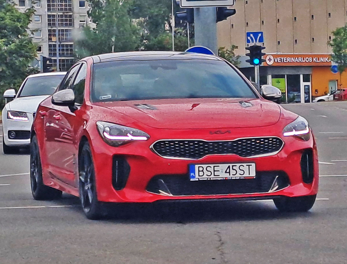 BSE 45ST, Kia Stinger 1st gen (CK), 2017–2023