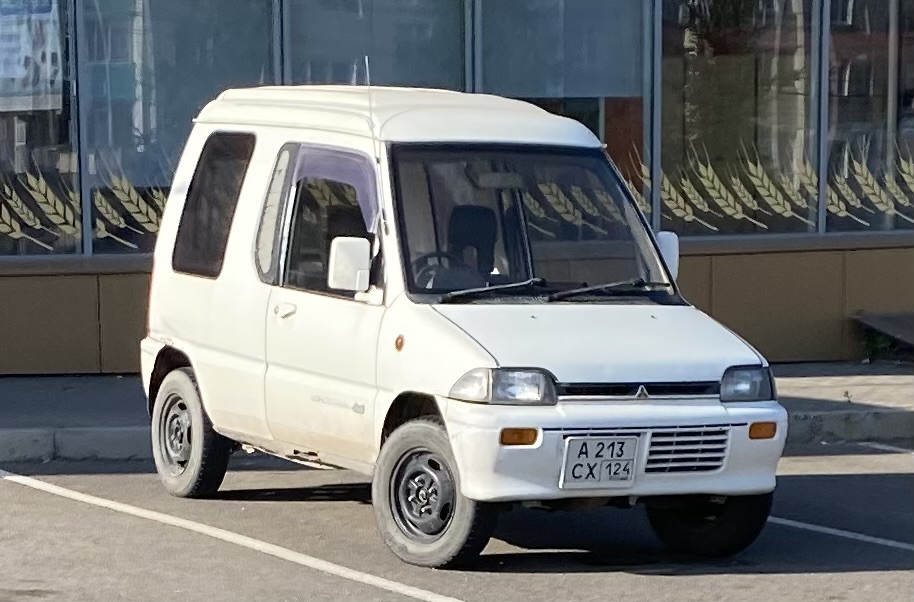 а 213 сх 124, Mitsubishi Minica 6th gen Toppo (H22/H27), 1990–1993