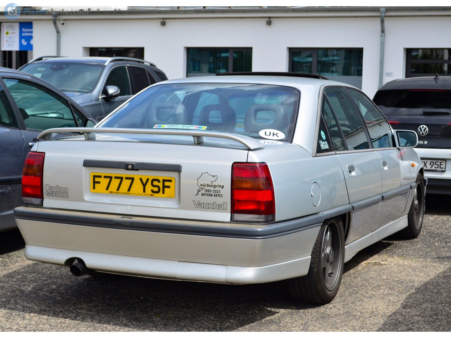 F777YSF, Vauxhall Carlton 2nd gen Saloon (V87), 1986–1994