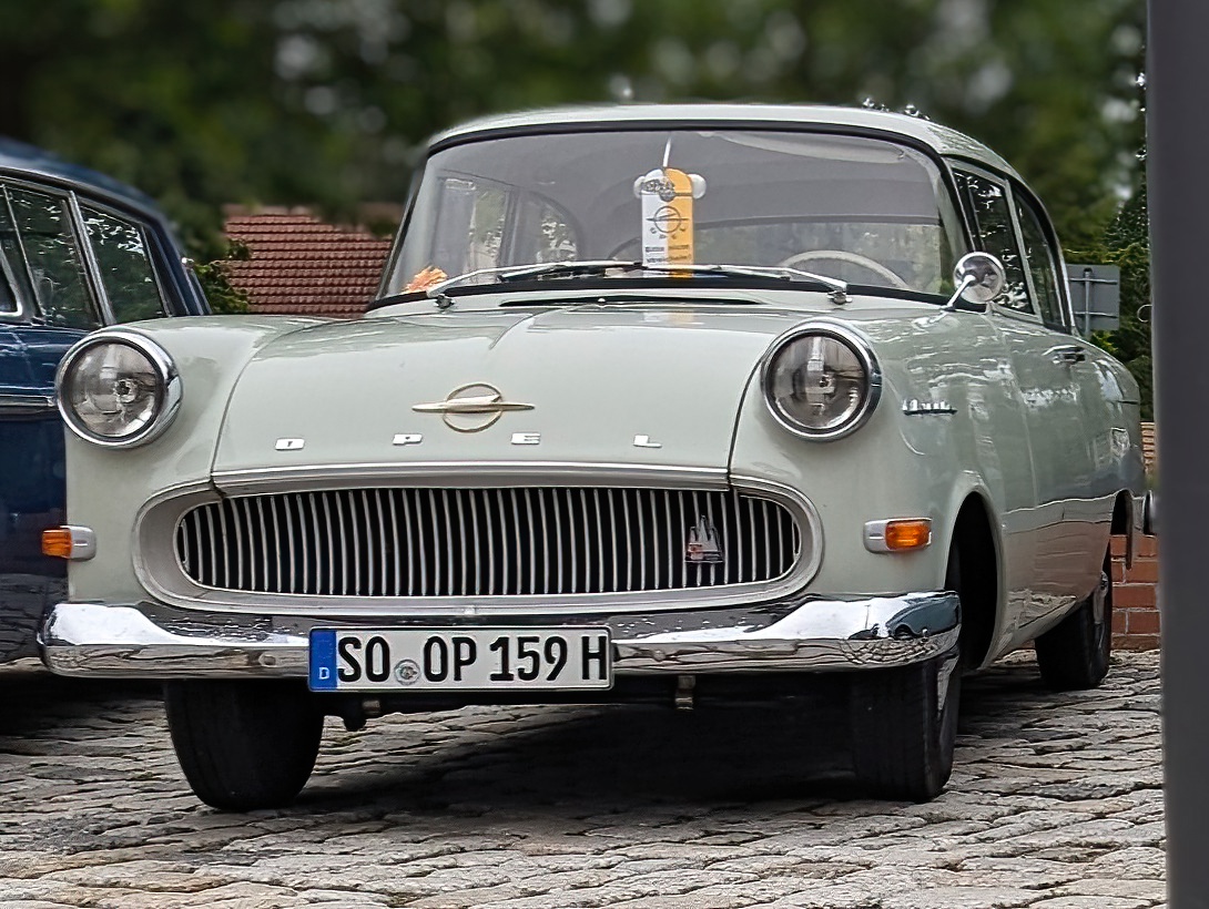 SO OP 159 H, Opel Olympia 4th gen 2-door Sedan (P1), 1957–1959