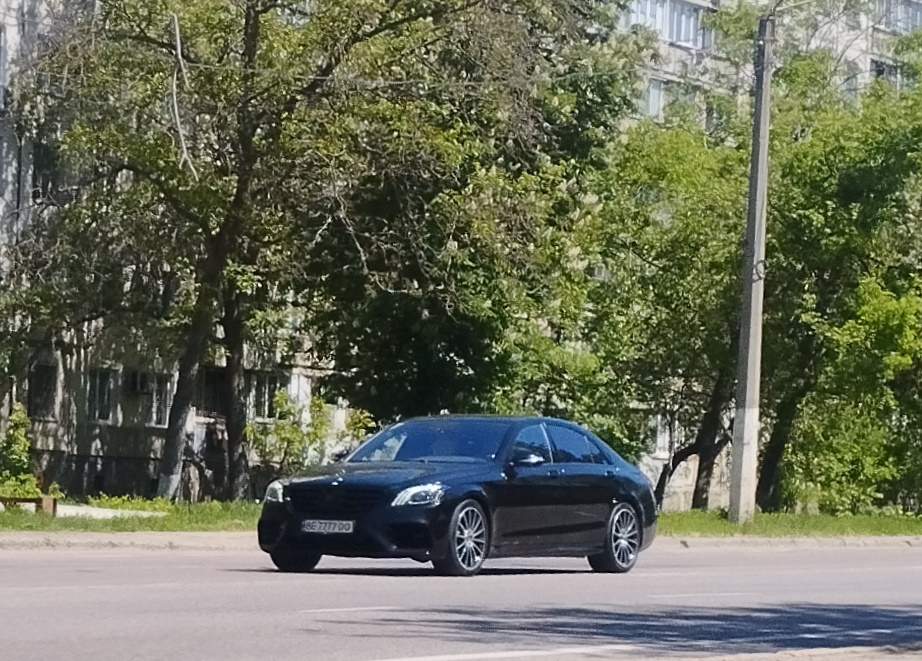 BE 7777 OO, Mercedes-Benz S-Klasse 8th gen Sedan (W222/V222), 2013–2020