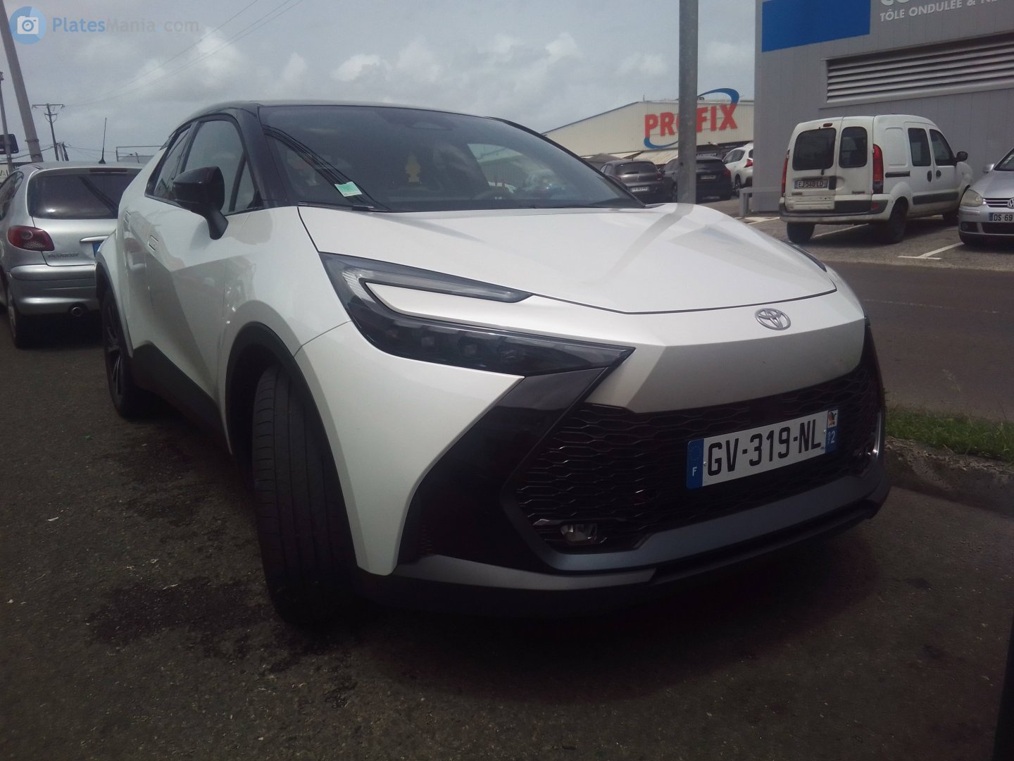 GV-319-NL, Toyota C-HR 2nd gen Hybrid (AX20), 2023–