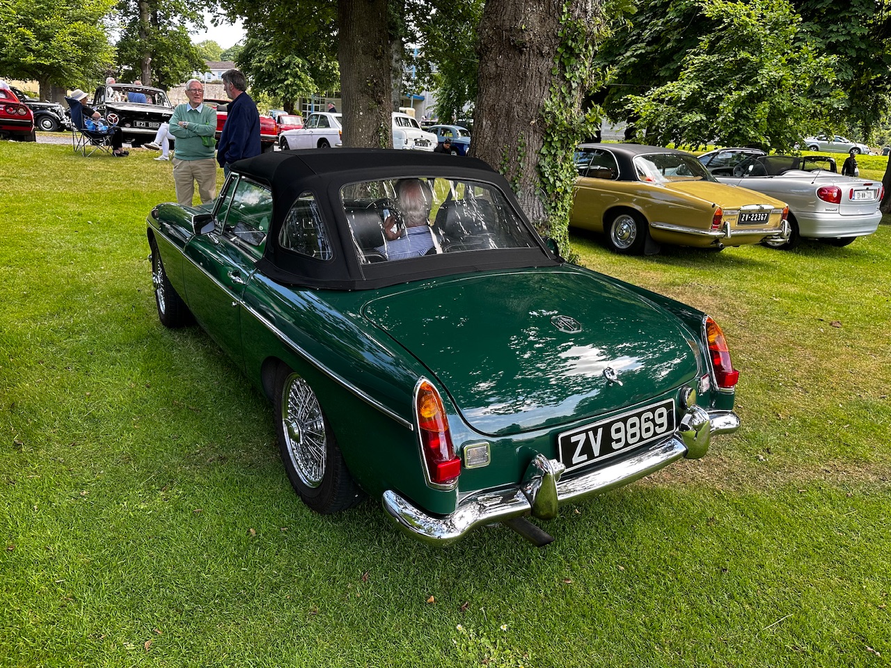 ZV 9869, MG C 