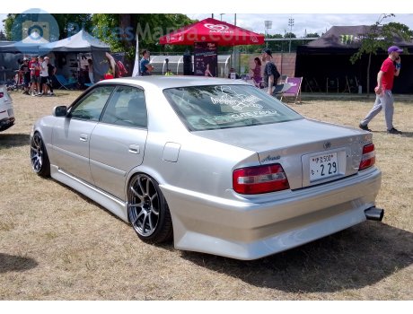 伊豆 500 な 229, License plate without vehicle