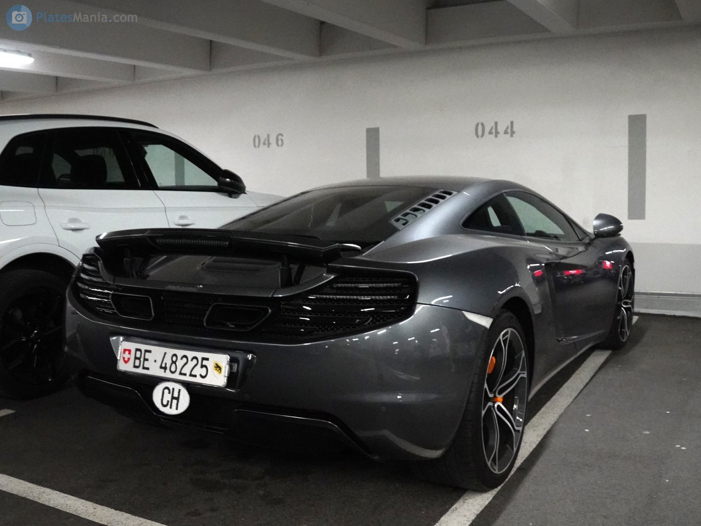 BE 48225, McLaren MP4-12C MP4-12C, 2011–2014