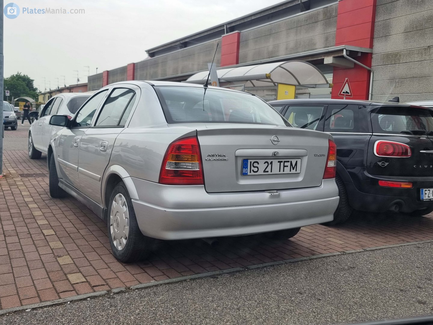 IS 21 TFM, Opel Astra 2nd gen Sedan (G; T98), 1998–2009