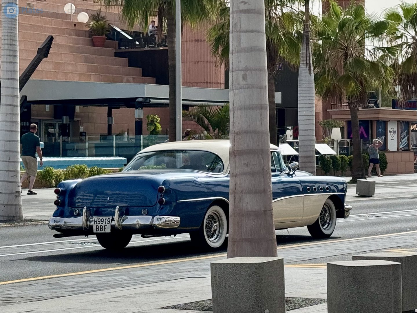 H 9919 BBF, Buick Roadmaster 5th gen 1949 Sedan (71; C-body), 1948–1949