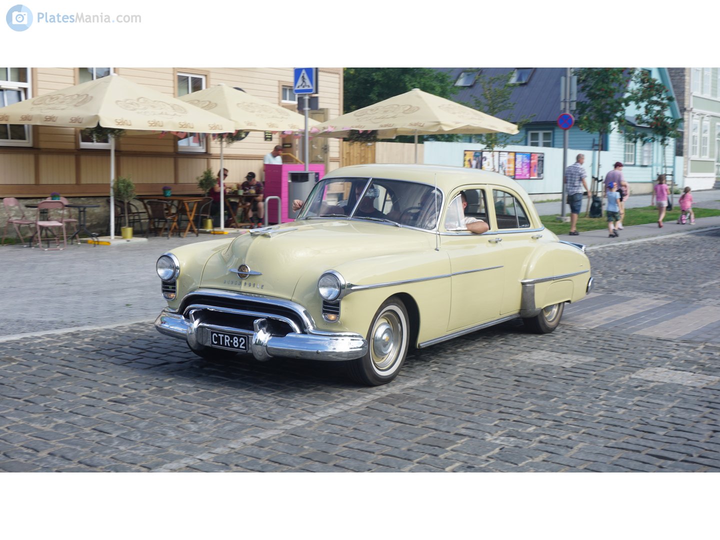 CTR-82, Oldsmobile 88 1st gen 4-door Sedan (3669/3769; A-body/B-body), 1949–1953