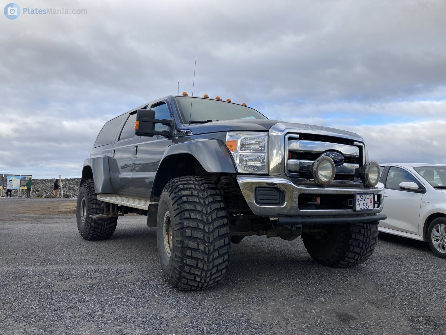 GV U55, Ford Excursion 