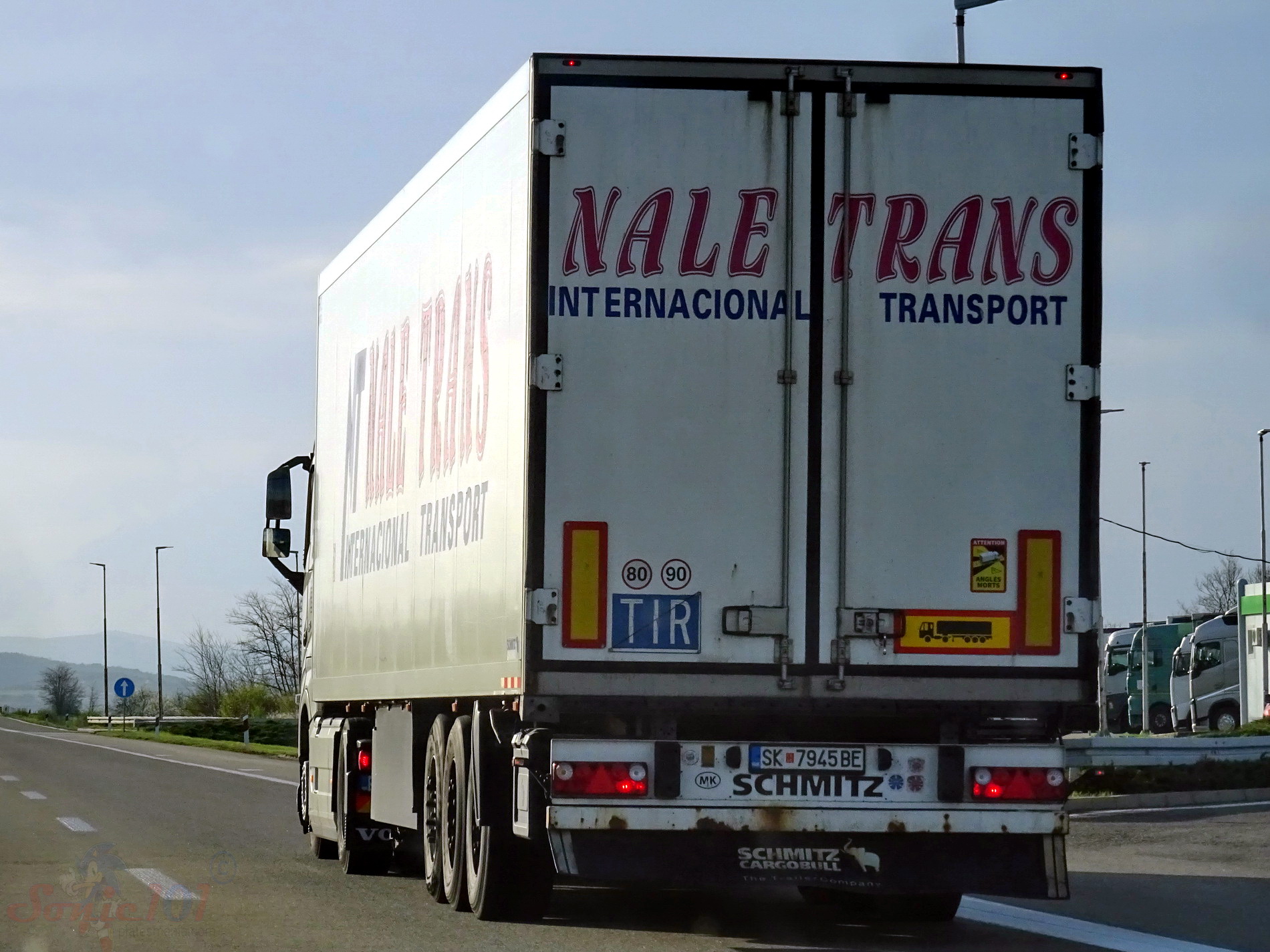 SK 7945 BE, Schmitz SKO 