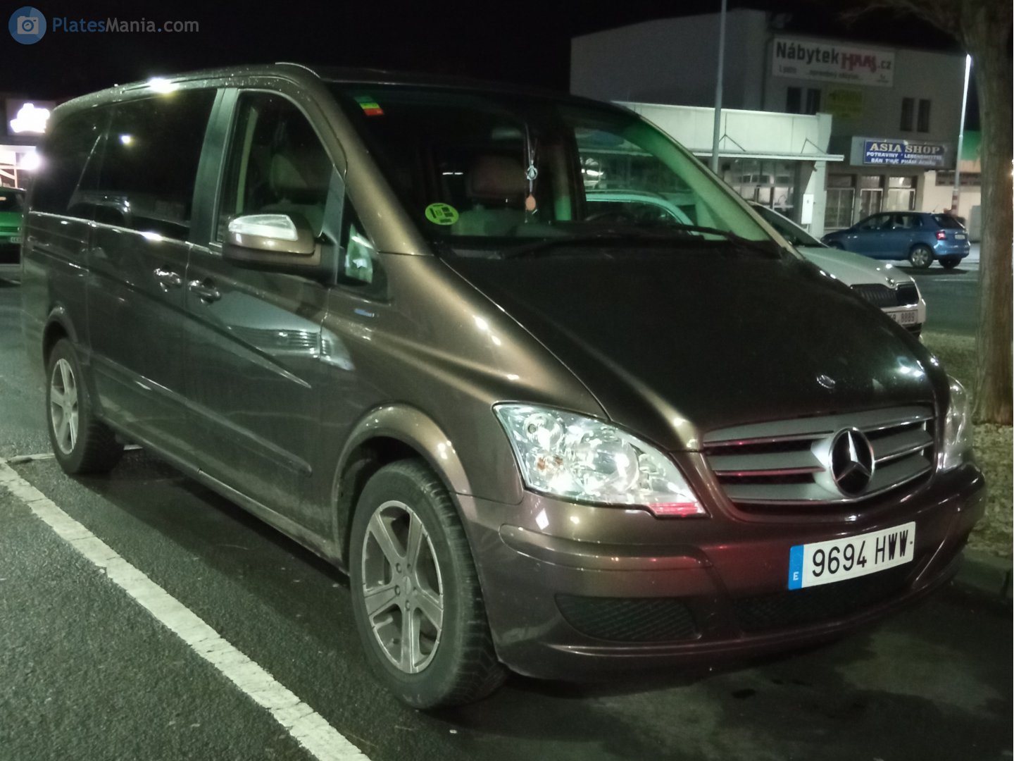 9694 HWW, Mercedes-Benz Viano 1st gen (W639), facelift, 2010–2014
