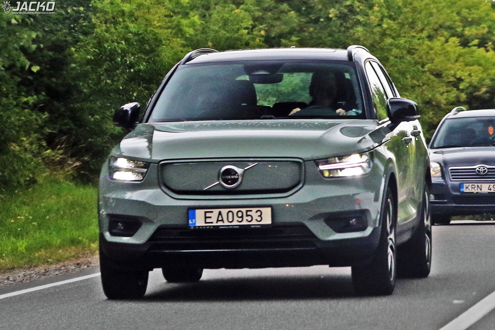 EA0953, Volvo XC40 / EX40 1st gen (536), 2017–