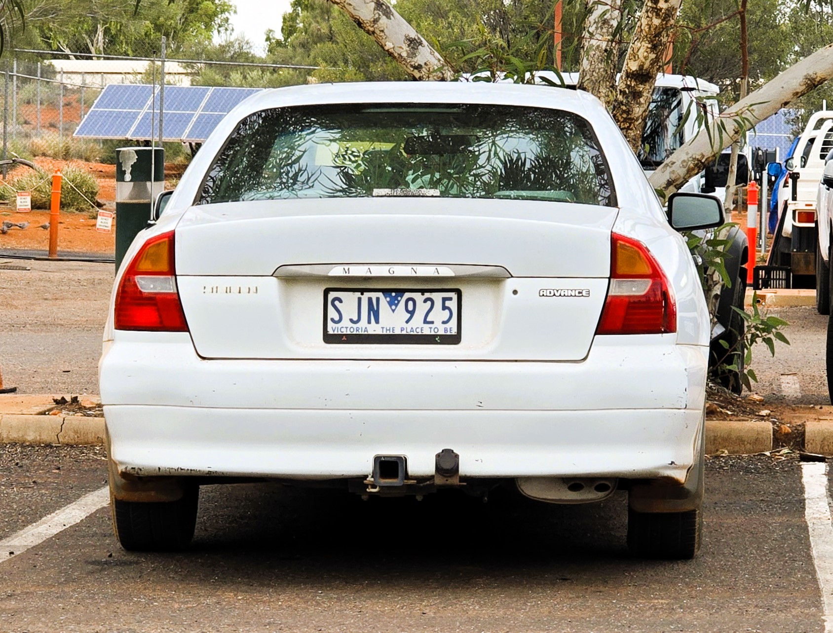 SJN-925, Mitsubishi Magna 3rd gen Sedan (TE/TF/TH/TJ/TK/TL/TW), 1996–2005