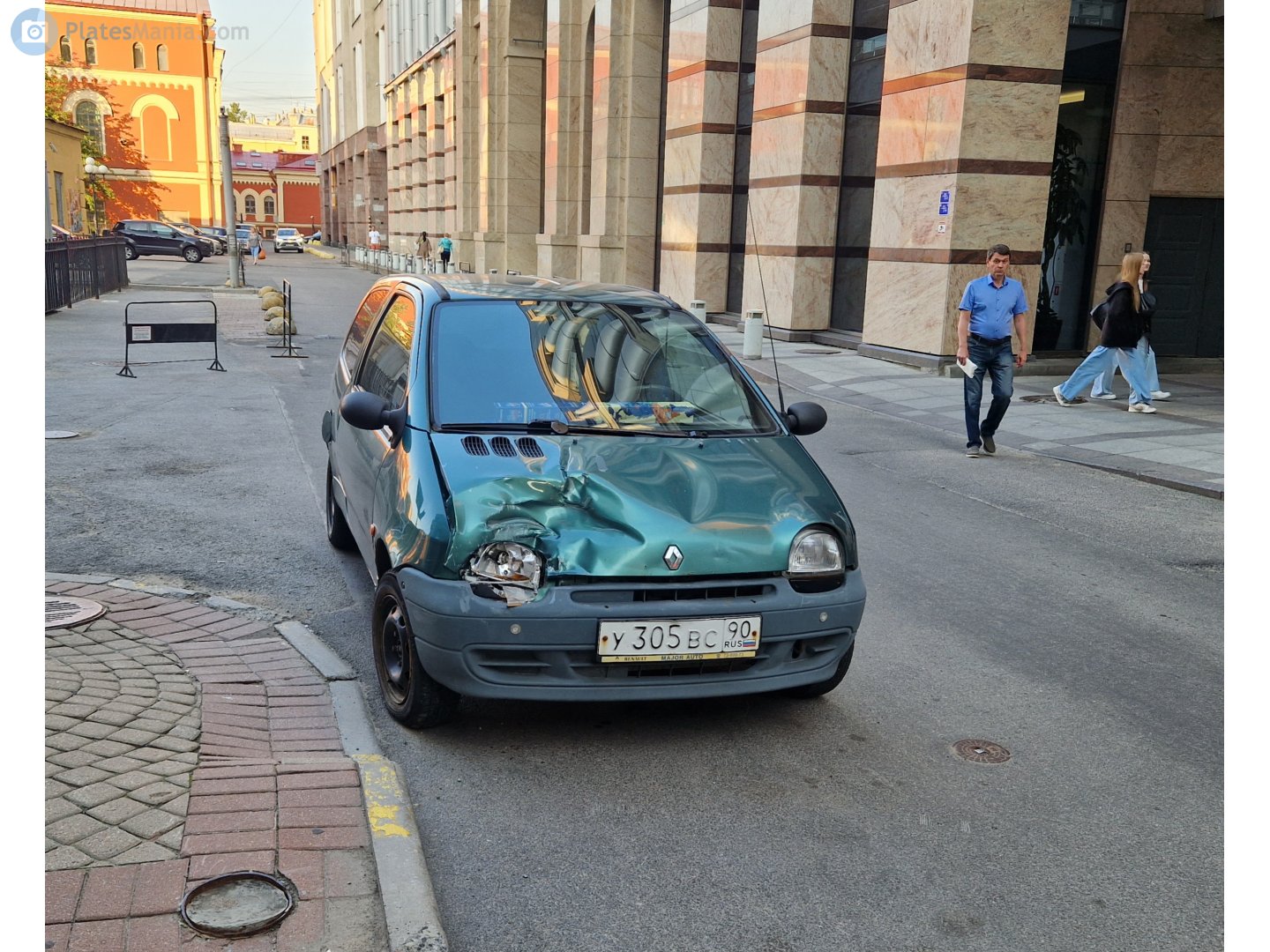 у 305 вс 90, Renault Twingo 1st gen (C06), 1992–2007 (–2012 for CO-market)