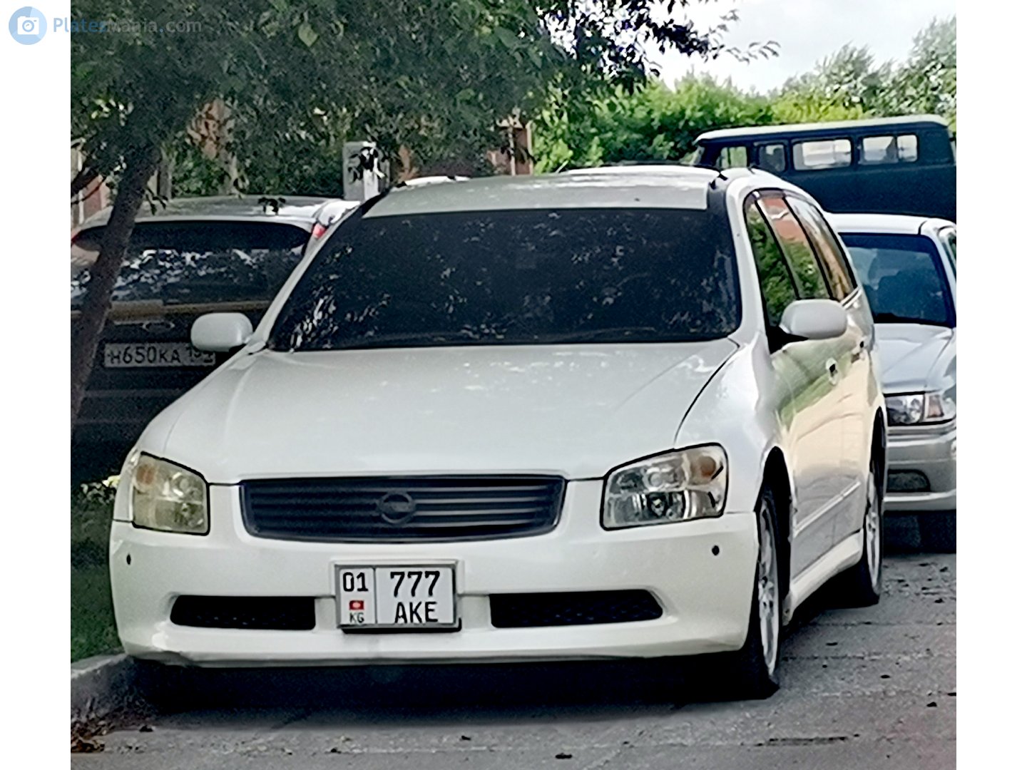 01 777 AKE, Nissan Stagea 2nd gen (M35), 2001–2007