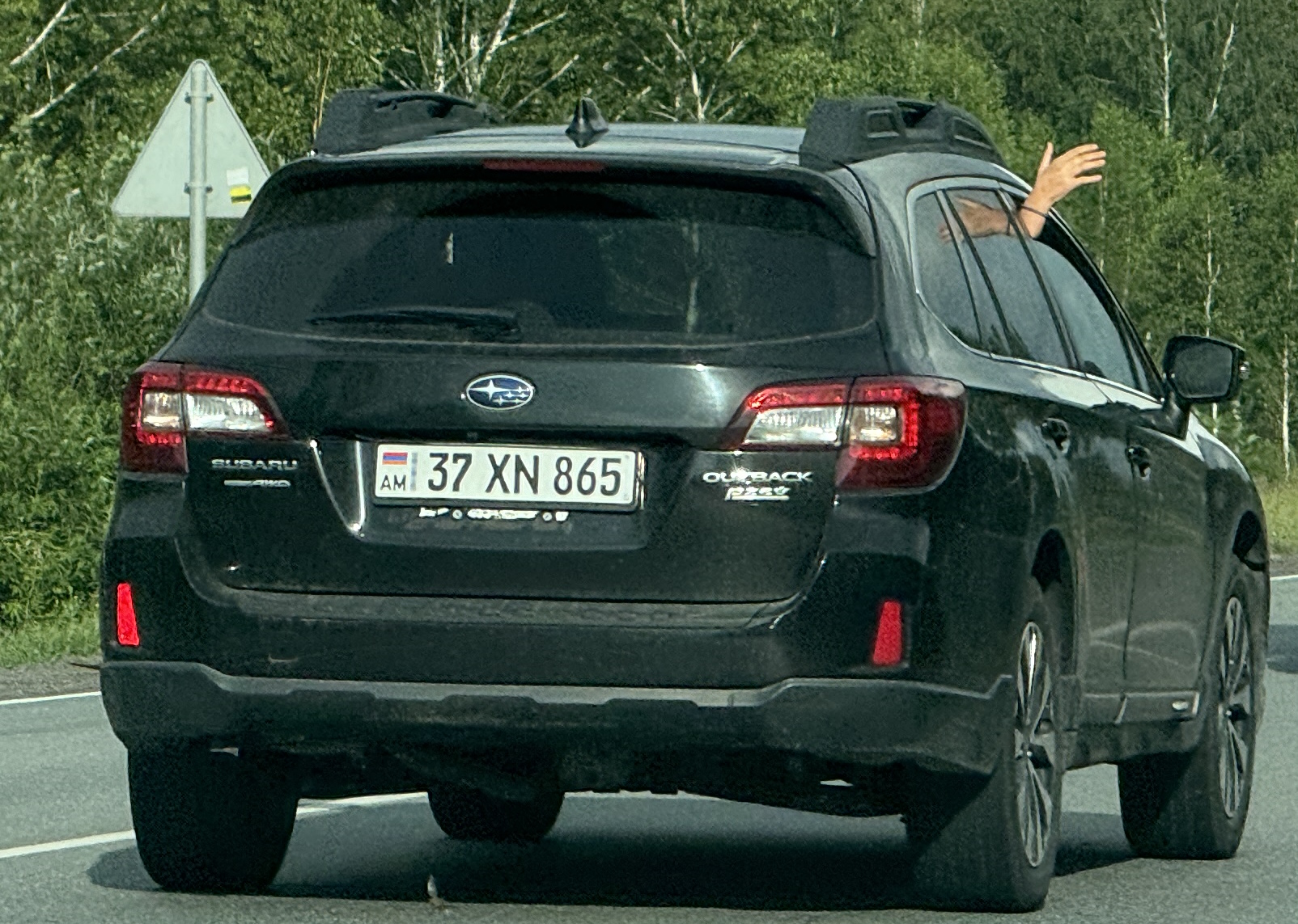 37 XN 865, Subaru Outback 5th gen (BS), 2014–2021