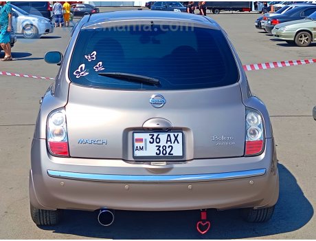 36 AX 382, Nissan March