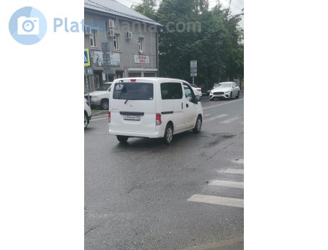 х394мм193, Mitsubishi Delica