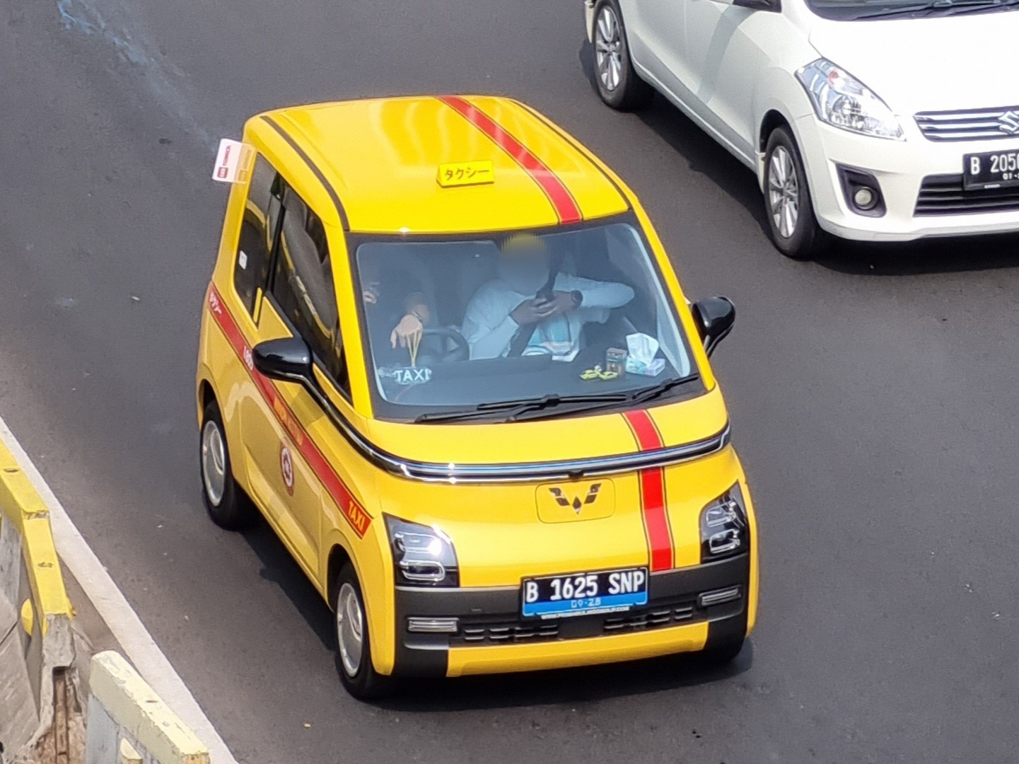 B 1625 SNP, Wuling Air 1st gen (E230), 2022–