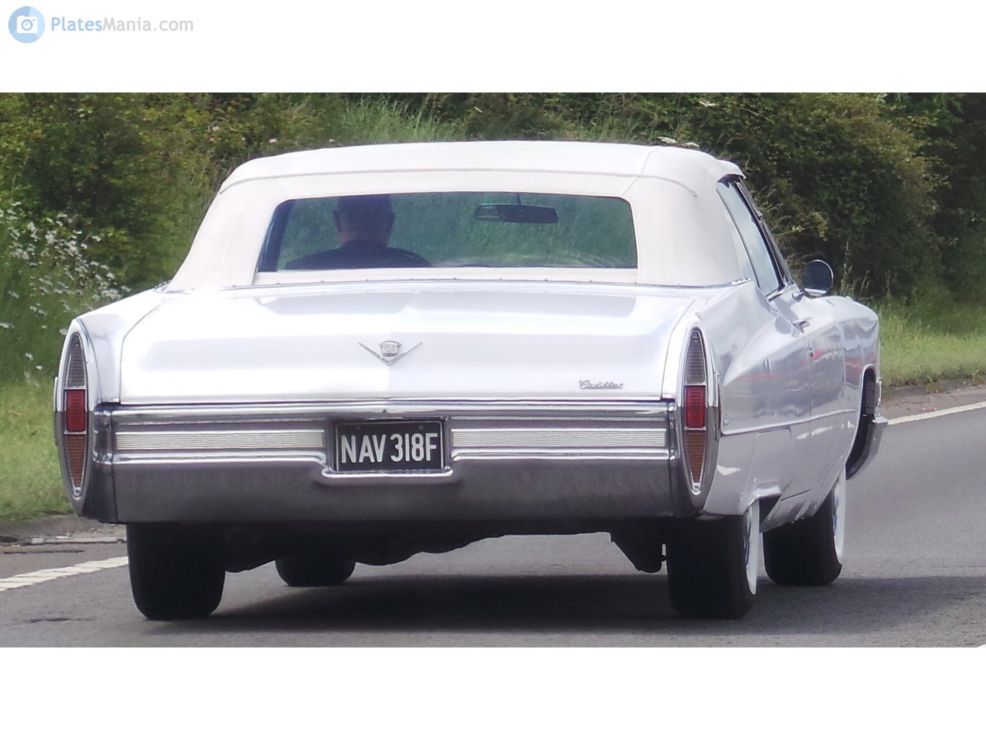 NAV318F, Cadillac DeVille 