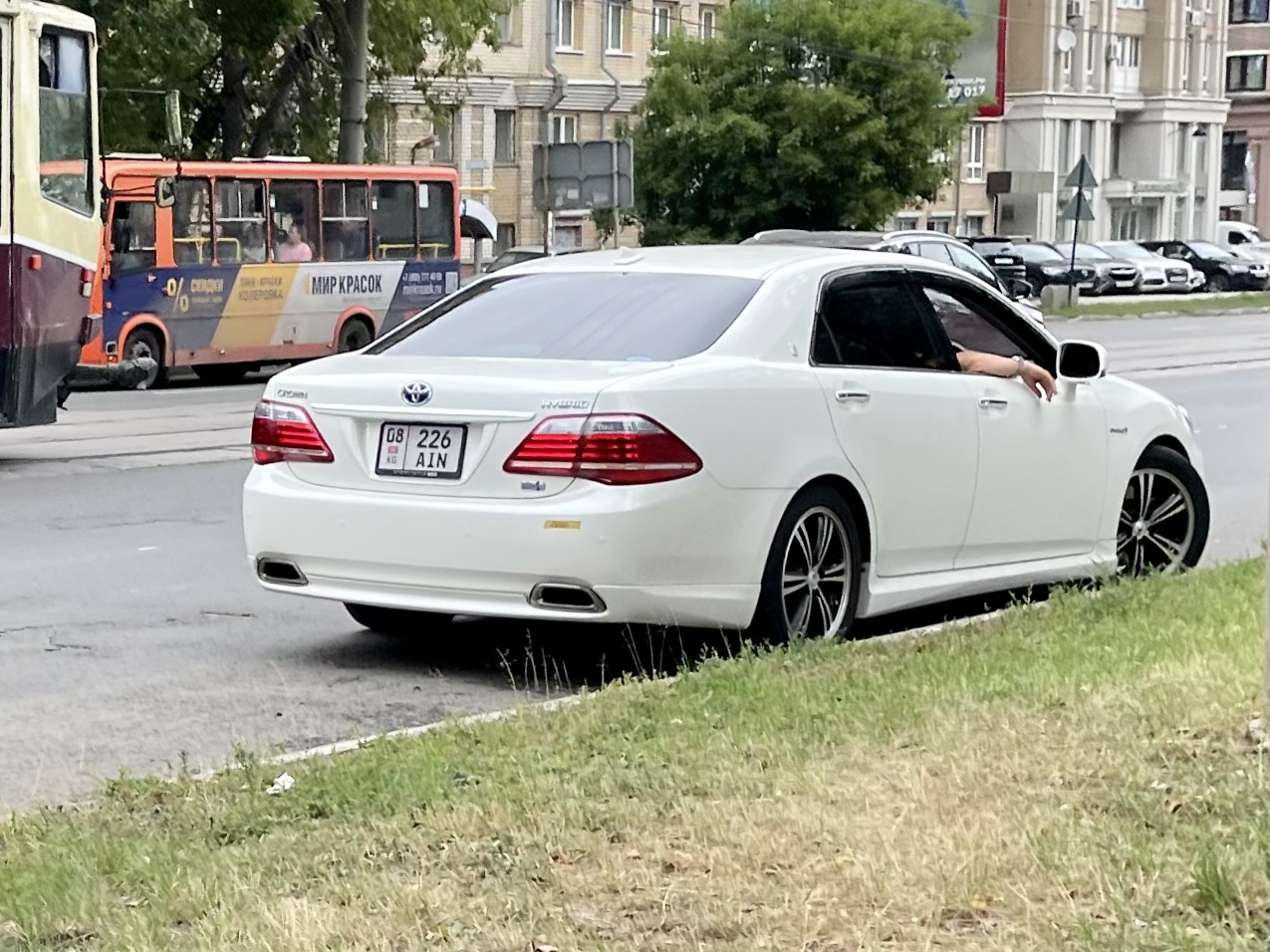 08 226 AIN, Toyota Crown 13th gen (S200), 2008–2012  (­–2015 for CN-market)