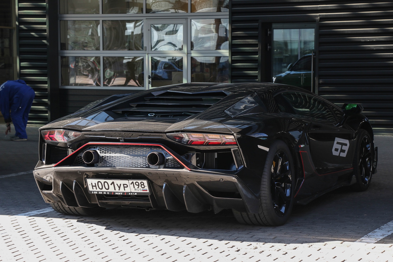 н 001 ур 198, Lamborghini Aventador LP700-4, 2011–2016