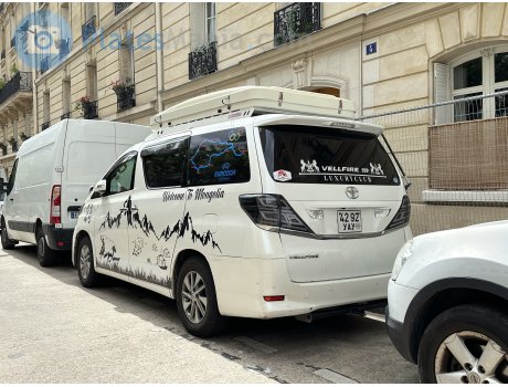 4292 УАУ, Toyota Vellfire