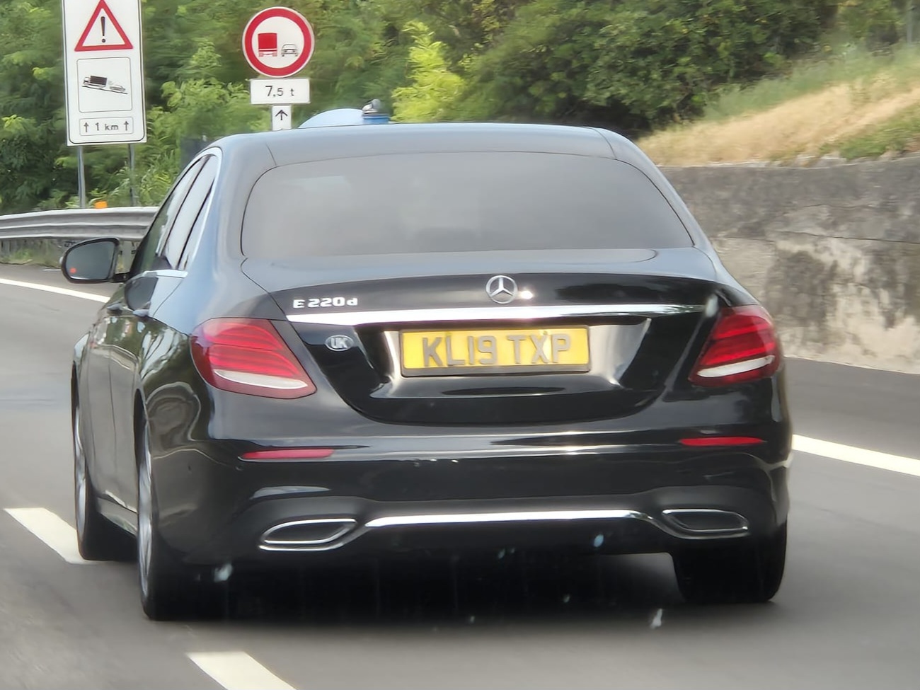 KL19TXP, Mercedes-Benz E-Klasse 5th gen Sedan (V213/W213), 2016­–2020