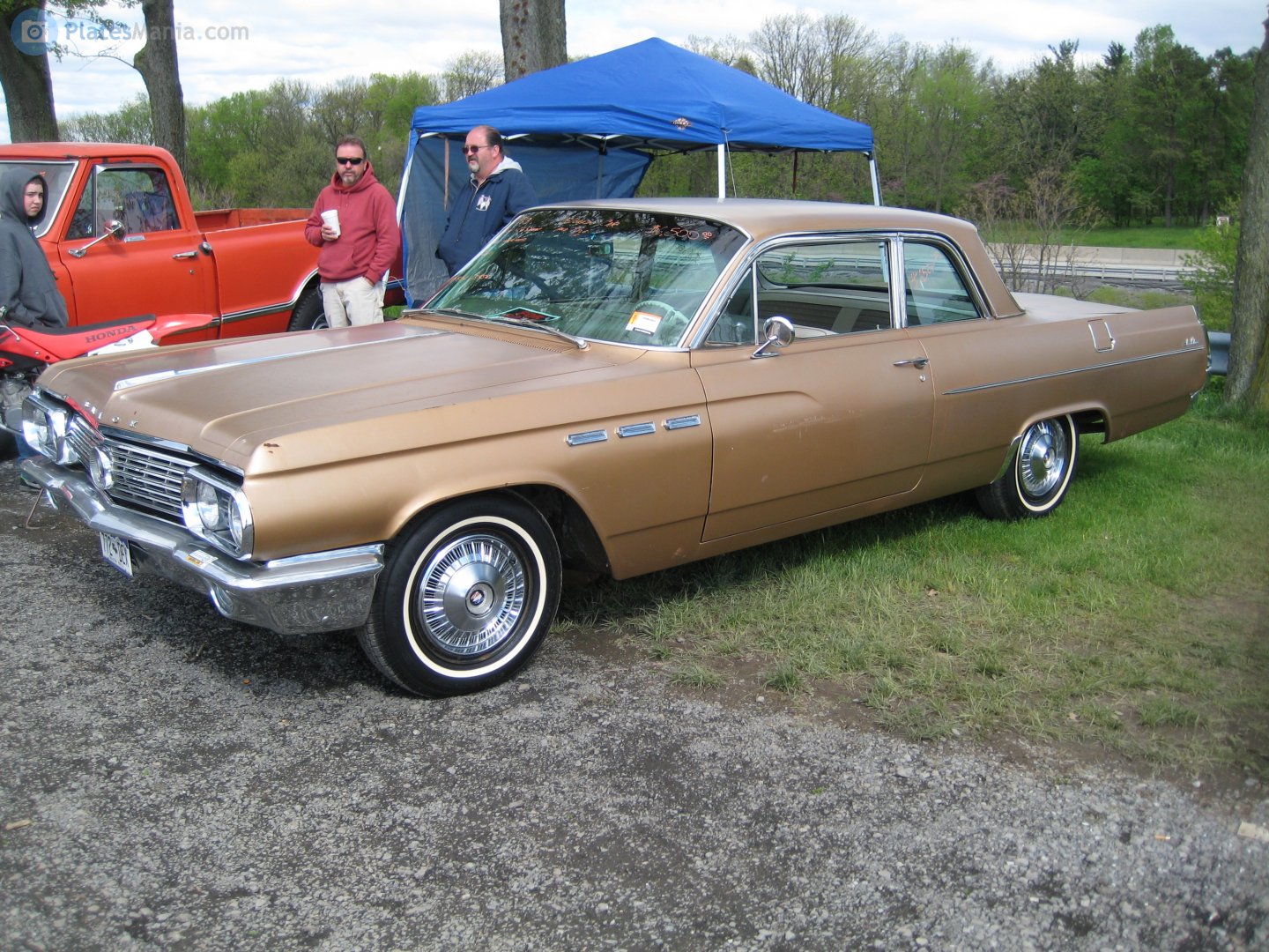 772-DEX, Buick LeSabre 2nd gen 1963 2-door Sedan (4411; B-body), 2nd facelift, 1962–1963