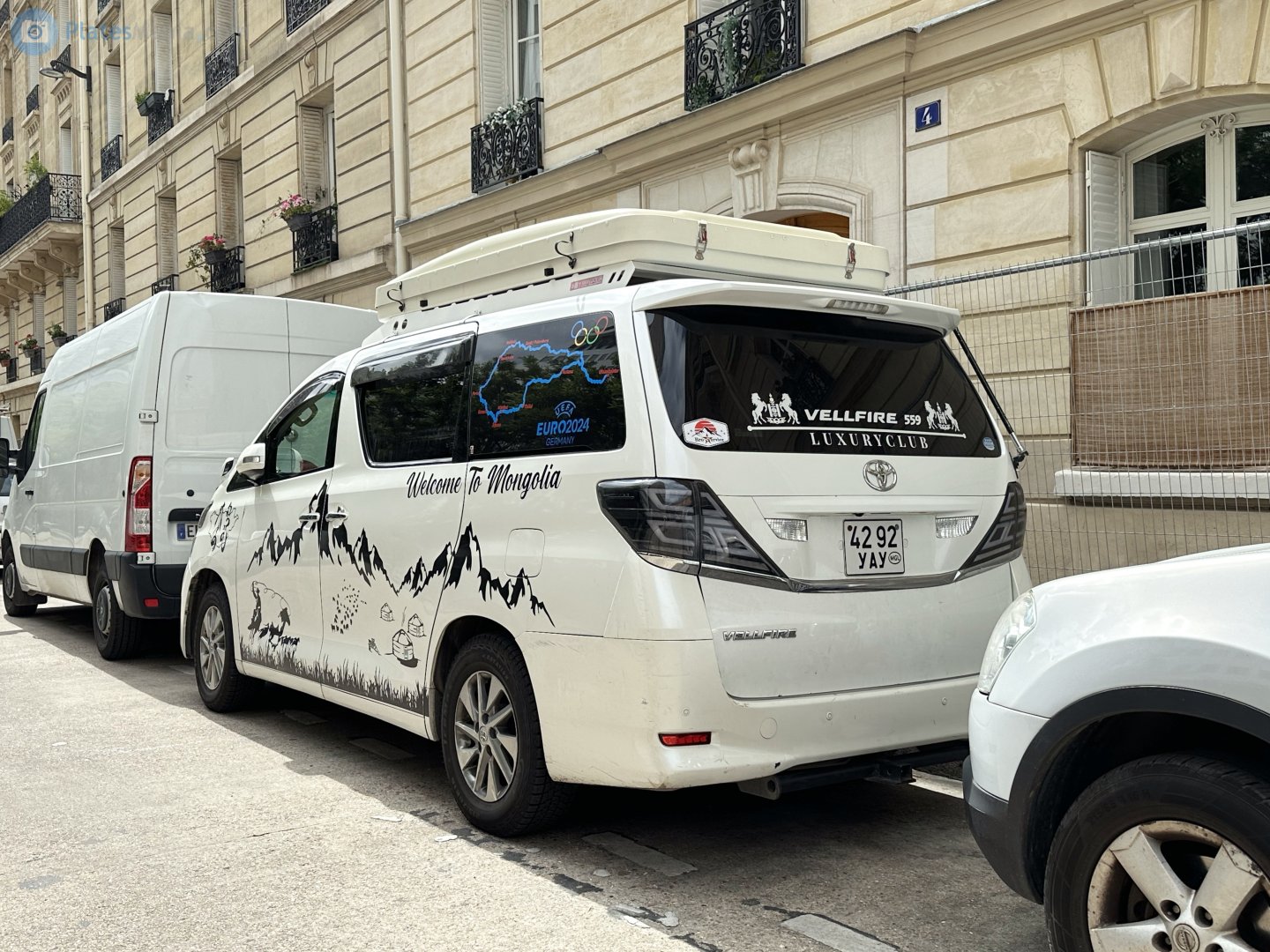 4292 УАУ, Toyota Vellfire 1st gen (AH20), 2008–2015