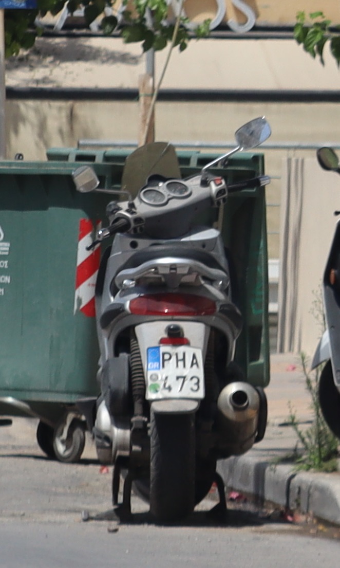 PHA-473, Piaggio Beverly 1st gen, 2001–2010