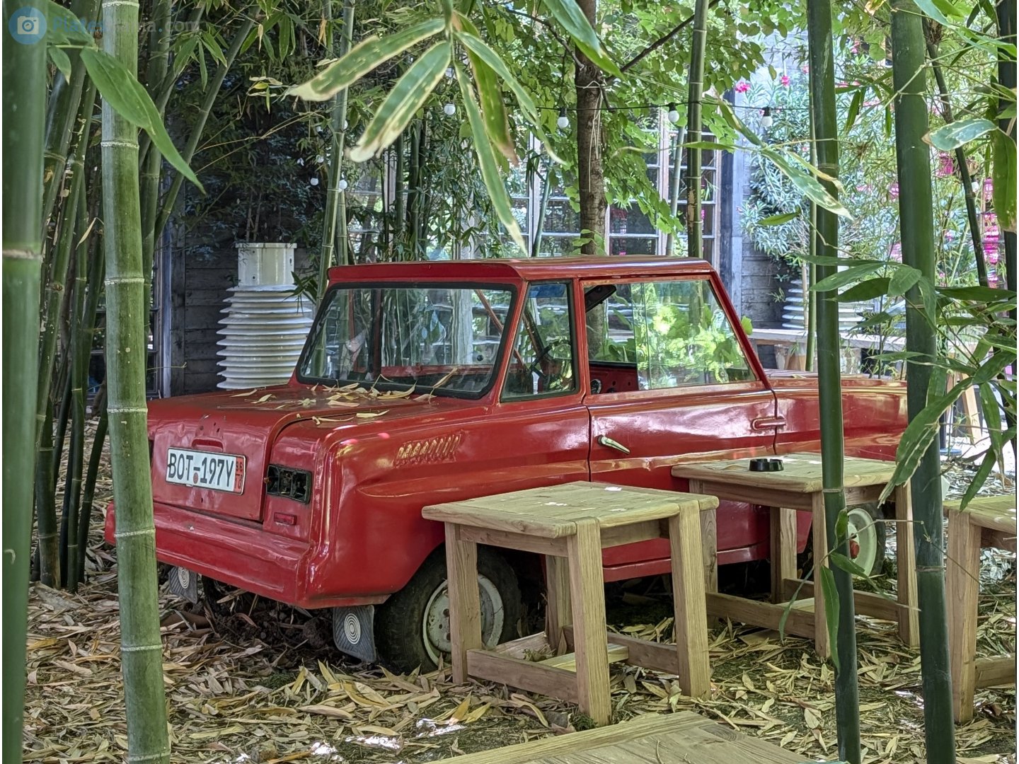 BOT 197 Y, License plate without vehicle 