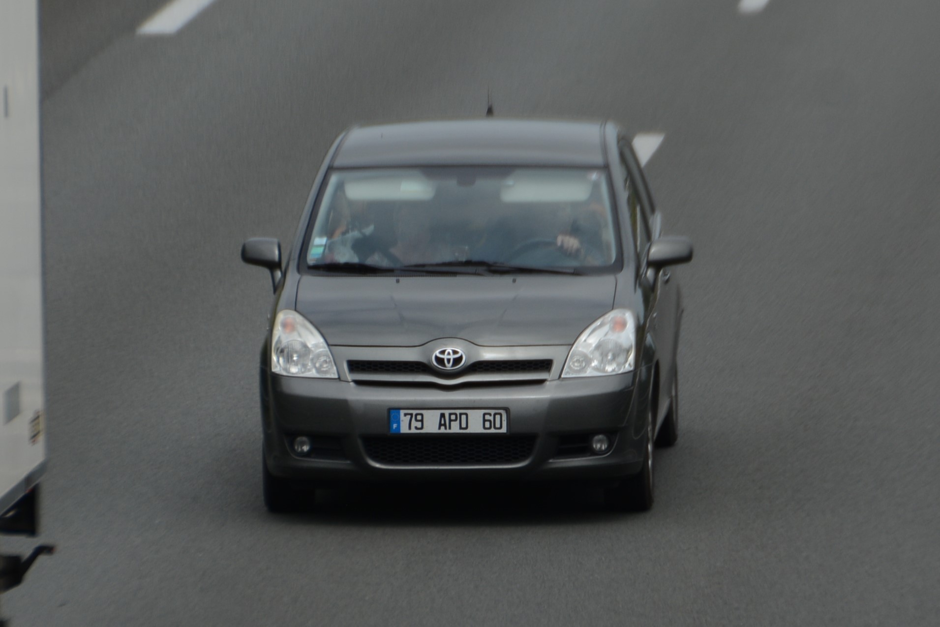 79 APD 60, Toyota Corolla Verso 2nd gen (AR10), 2004–2009