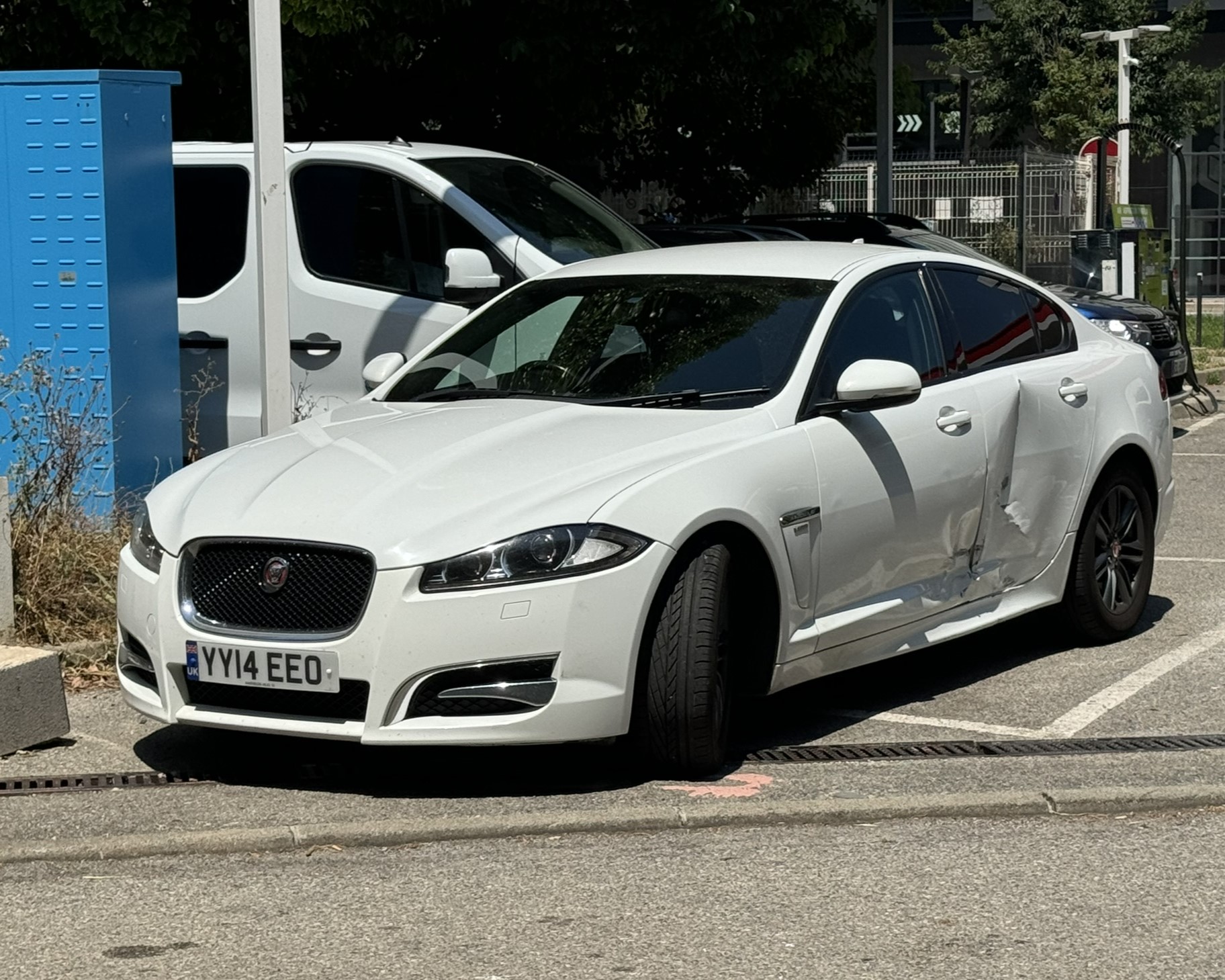 YY14EEO, Jaguar XF 1st gen Sedan (X250), facelift, 2011–2015