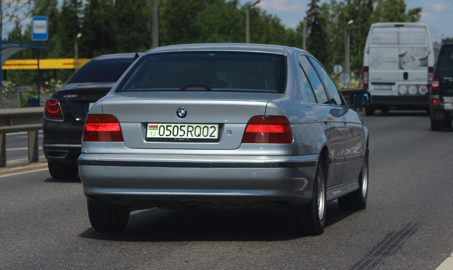 0505RQ02, BMW 5 Series 4th gen Sedan (E39), 1995–2003