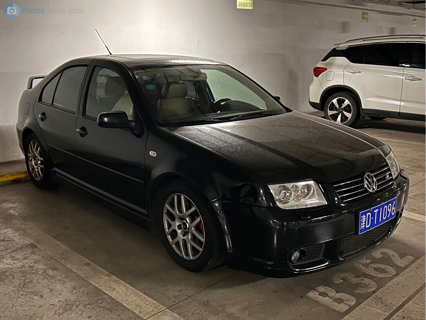 津D·T1096, Volkswagen Bora 1st gen Sedan (1J2), 1998–2005