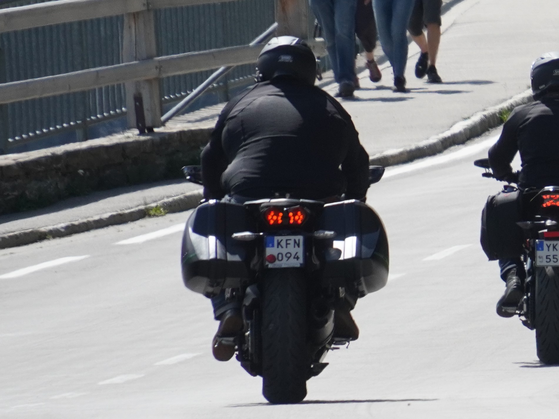 KFN 094, Kawasaki Ninja H2 