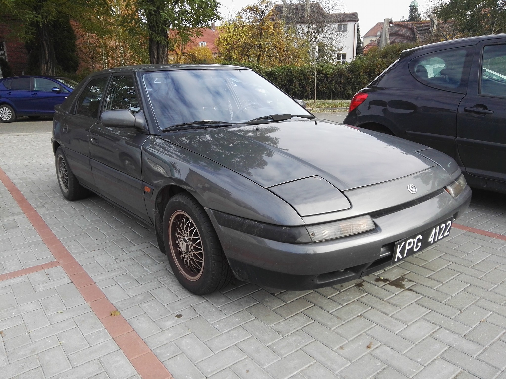 KPG 4122, Mazda 323 4th gen F (Astina) Fastback (BG), 1989–1994